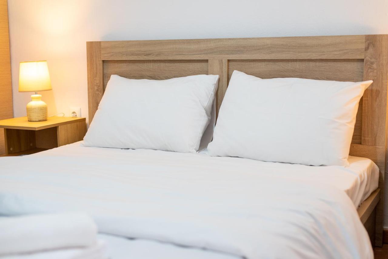 Aelia Apartment Артемида Екстериор снимка