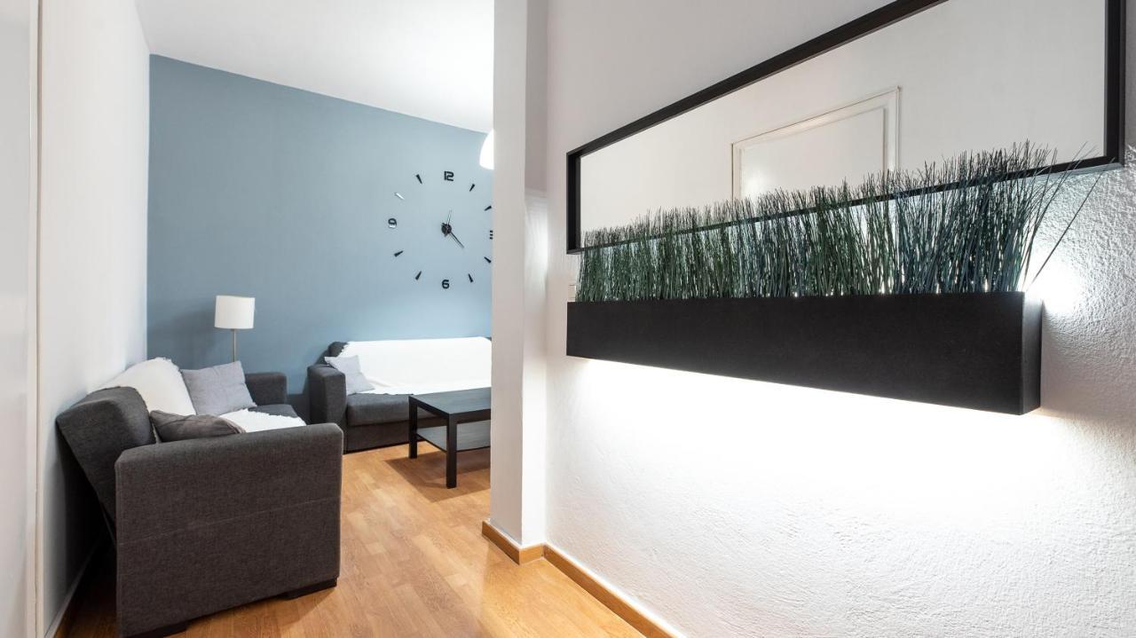 Aelia Apartment Артемида Екстериор снимка