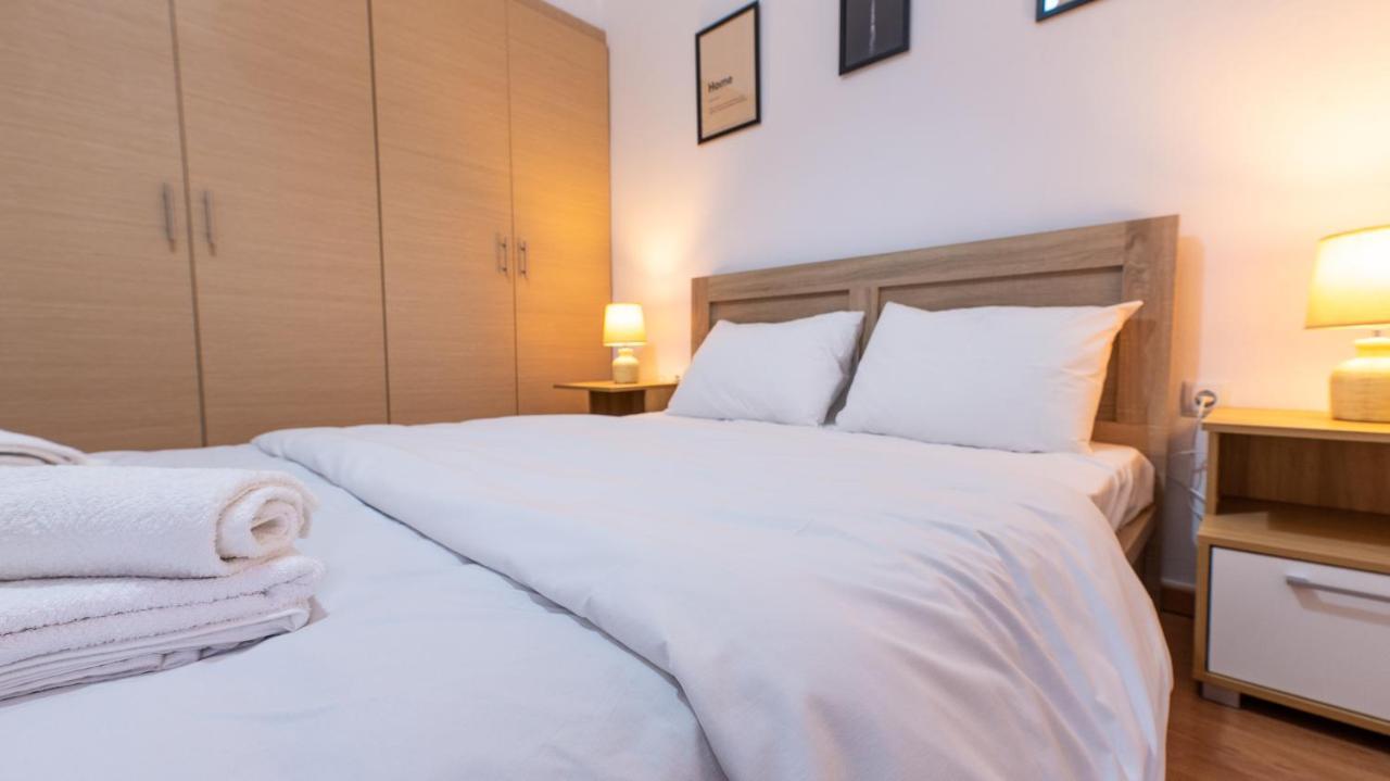Aelia Apartment Артемида Екстериор снимка