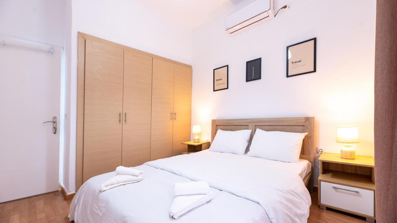 Aelia Apartment Артемида Екстериор снимка